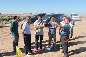 自治區(qū)水利廳副廳長于長劍檢查黃河二期防洪工程